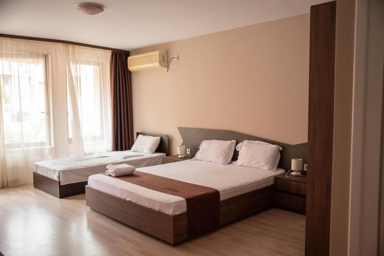 Hotel Oppium Restaurant & Garden Ρούσε Εξωτερικό φωτογραφία