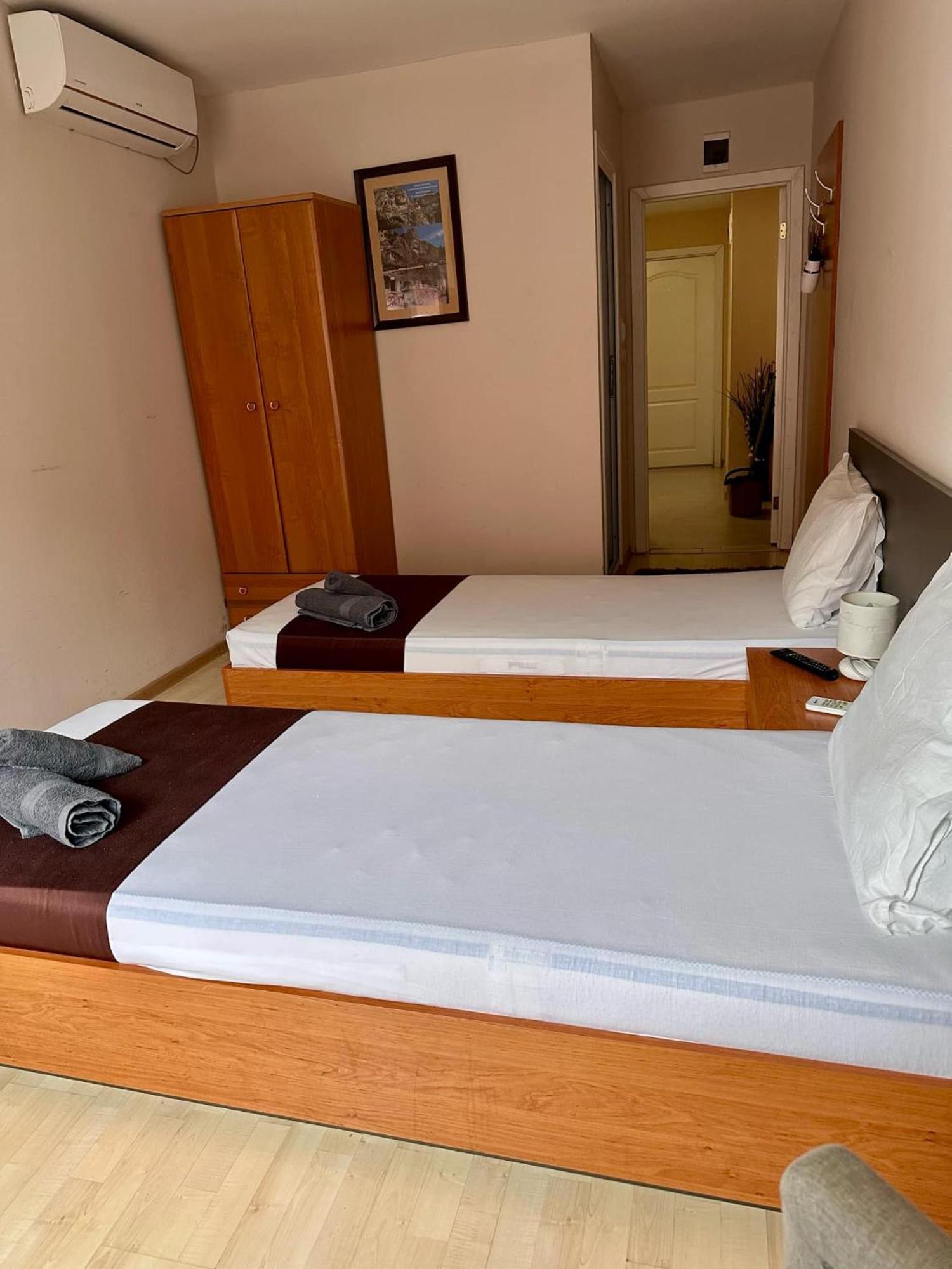 Hotel Oppium Restaurant & Garden Ρούσε Εξωτερικό φωτογραφία