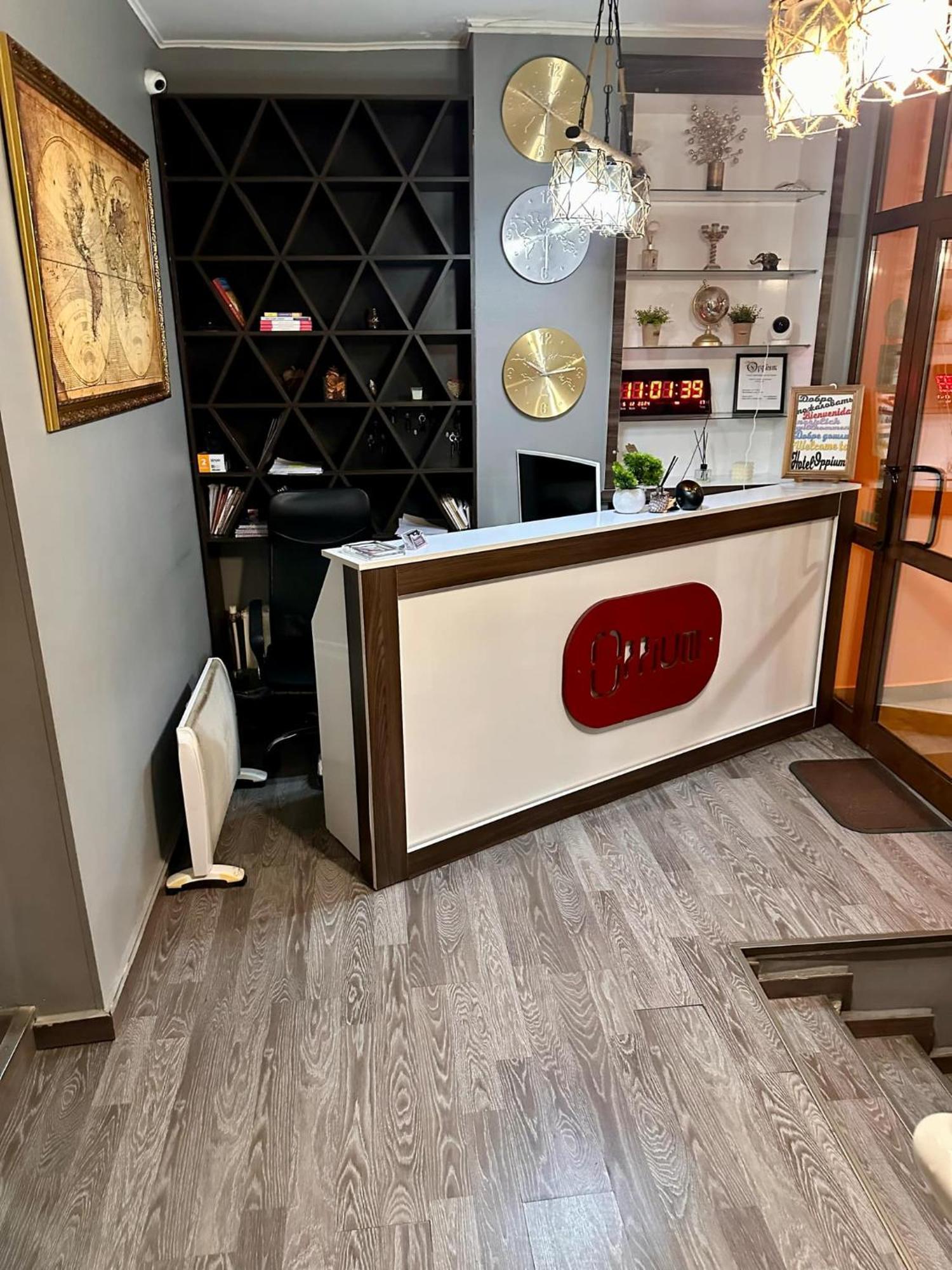 Hotel Oppium Restaurant & Garden Ρούσε Εξωτερικό φωτογραφία