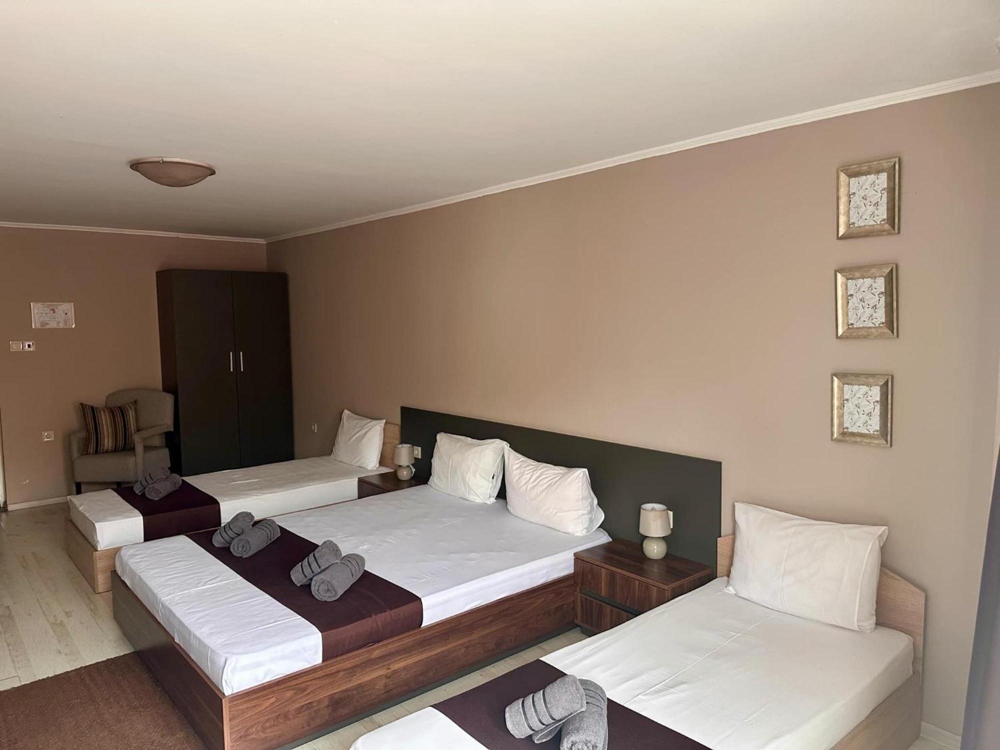 Hotel Oppium Restaurant & Garden Ρούσε Εξωτερικό φωτογραφία