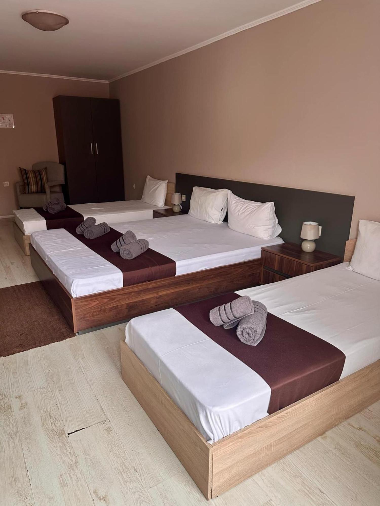 Hotel Oppium Restaurant & Garden Ρούσε Εξωτερικό φωτογραφία