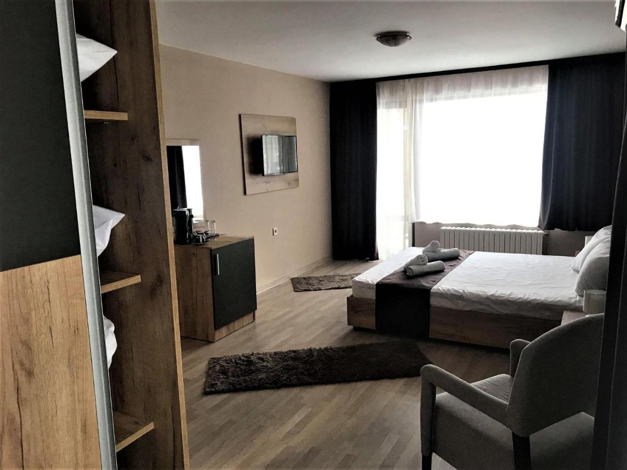 Hotel Oppium Restaurant & Garden Ρούσε Εξωτερικό φωτογραφία