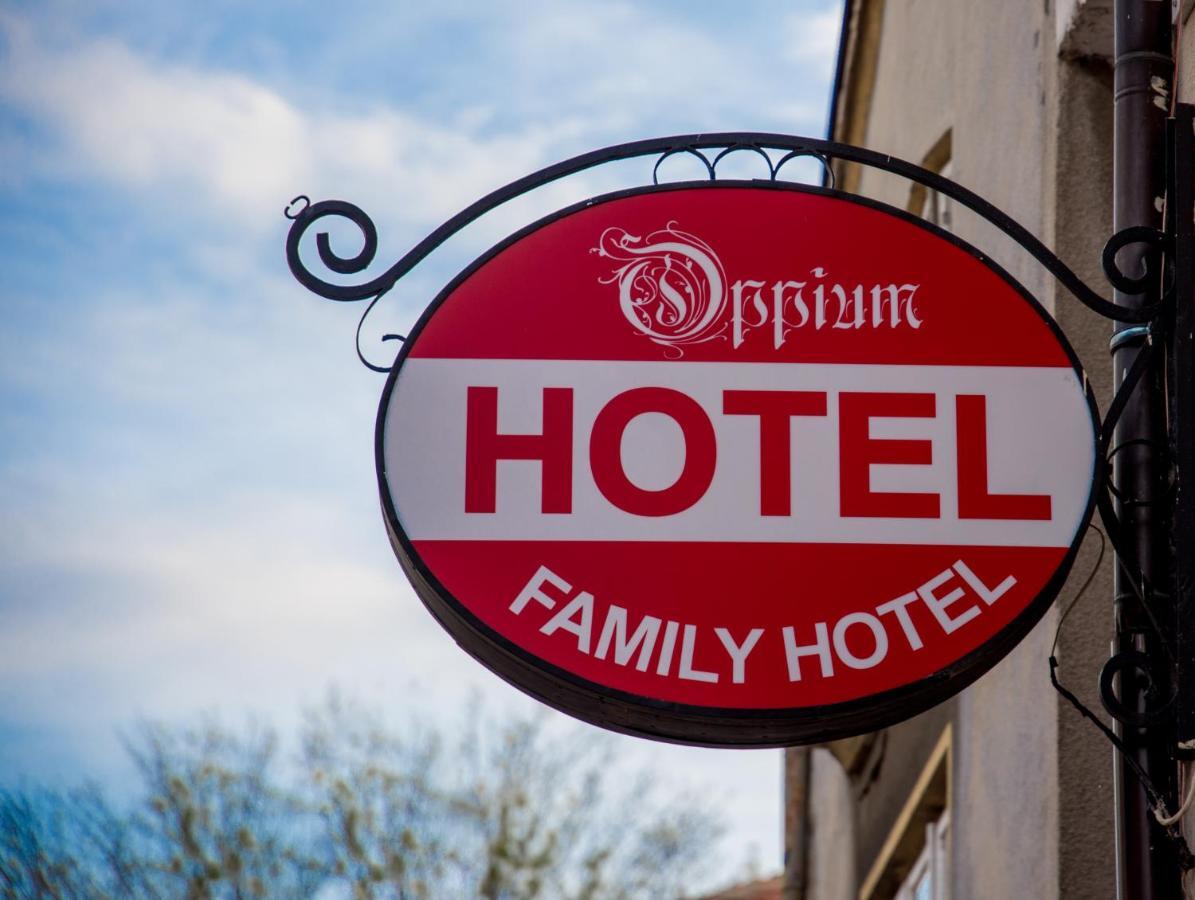 Hotel Oppium Restaurant & Garden Ρούσε Εξωτερικό φωτογραφία